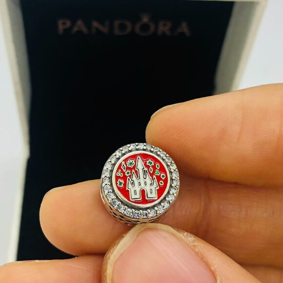 ✨🔥Pandora Disney Charm Merry Christmas Minnie Castle Candy Cane Charm - Picture 4 of 7